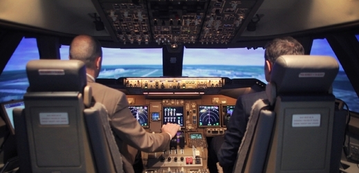 Další aerolinky zavádějí pravidlo dvou osob v kokpitu (ilustrační foto).