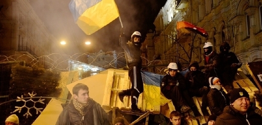Momentka z demonstrací na Majdanu.