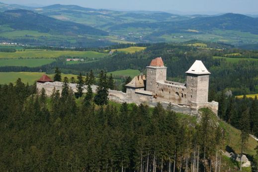 Nejvýše položený český královský hrad Kašperk.