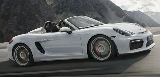 Premiéru na autosalonu v New Yorku si odbylo Porsche Boxster Spyder. 