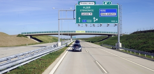 Pražský okruh navazující na dálnici D5.