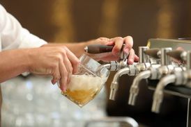 Čech vypije průměrně 320 piv za rok.