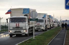Kolona ruských nákladních automobilů přivezla na Ukrajinu další humanitární pomoc.