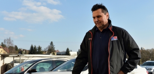 Trenér hokejové reprezentace Vladimír Růžička. 