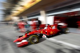 Ferrari působí jako jediná možná konkurence Mercedesu.
