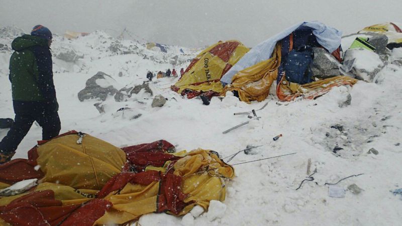 Katastrofa zasáhla i základní tábor na Mount Everestu.