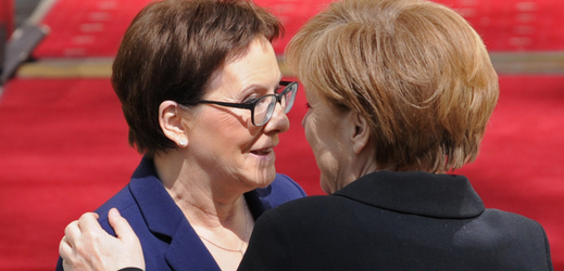 Polská premiérka Ewa Kopaczová s německou kancléřkou Angelou Merkelovou.
