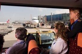 Pražské letiště si pro zájemce připravilo speciální exkurce do běžně nepřístupných prostorů.