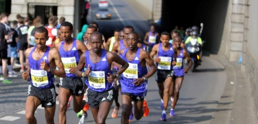 Pražský maraton 2015 měl znovu vítěze pocházející z Keni a Etiopie.