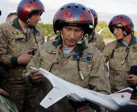 Putin s armádou (ilustrační foto).