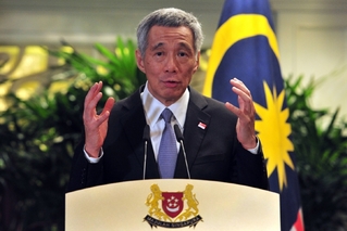 Už nestudujte, přesvědčuje singapurský premiér mladé.