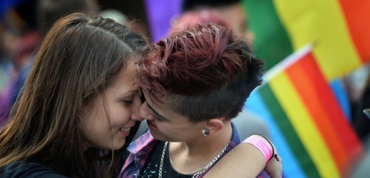 Práva homosexuálů údajně nejvíce ctí Británie (ilustrační foto).