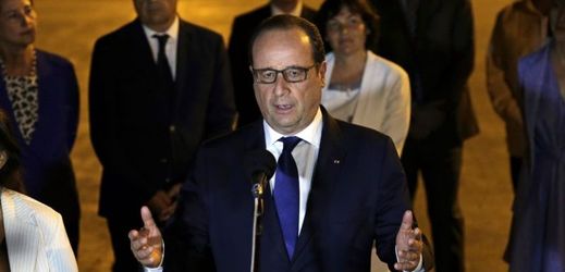 Francouzský prezident Hollande při svém projevu v Havaně.