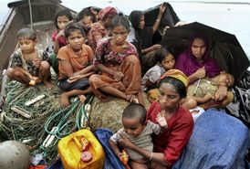 Množství migrantů pochází z řad muslimských Rohingů, kteří žijí v Barmě a stěžují si v této převážně buddhistické zemi dlouhodobě na diskriminaci.