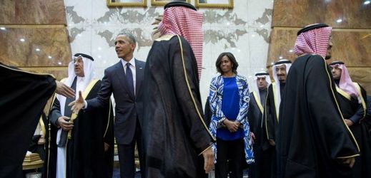Barack Obama s první dámou na návštěvě Saúdské Arábie.