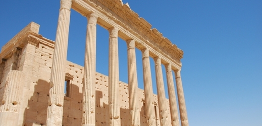 Ruiny historického pouštního města Palmýra.