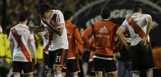 Hráče River Plate zasáhl "pepřák".