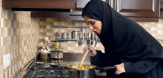 Muslimové mají pravidla, co smí konzumovat i jak jídlo připravovat (ilustrační foto).