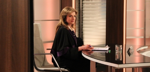 Soudkyně Barbara v podání Simony Praskové.