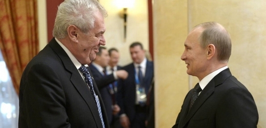 Český prezident Miloš Zeman (vlevo) a ruský prezident Vladimir Putin.