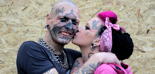 Pražský festival tetování vznikl v roce 1998, pod oficiálním názvem International Tattoo convention Prague.