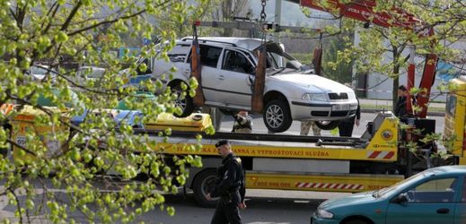 Bomba explodovala 22. dubna dopoledne ve stříbrném voze Škoda Octavia.
