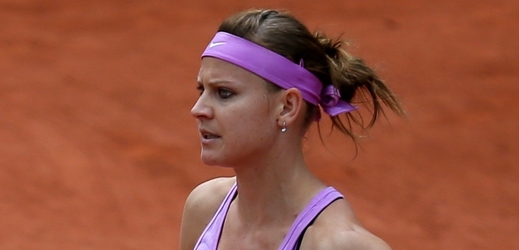  Tuzemská tenisová trojka Lucie Šafářová v osmifinále Roland Garros zničila favorizovanou Rusku Marii Šarapavovou.