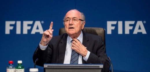Znovu zvolený šéf FIFA Sepp Blatter.
