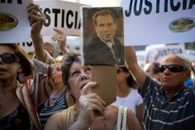 Nismanova exmanželka tvrdí, že šlo o objednanou vraždu.
