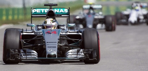Mistr světa Lewis Hamilton vyhrál kvalifikaci na Velkou cenu Kanady.