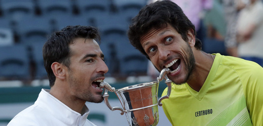 Tenisté Ivan Dodig a Marcelo Melo získali na Roland Garros.