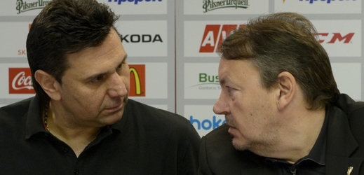 Vladimír Růžička v diskuzi s hokejovým bossem Tomášem Králem. 