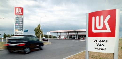 Lukoil má síť čerpacích stanic i v Česku.