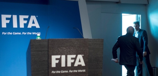 Sepp Blatter odchází z čela FIFA. Kdo usedne na uvolněné místo?