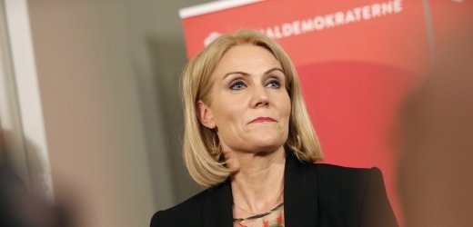 Levicová premiérka Helle Thorningová-Schmidtová uznala porážku a končí ve vládě i v čele strany.