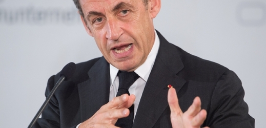 Má Sarkozy zázračný recept na uprchlickou krizi?