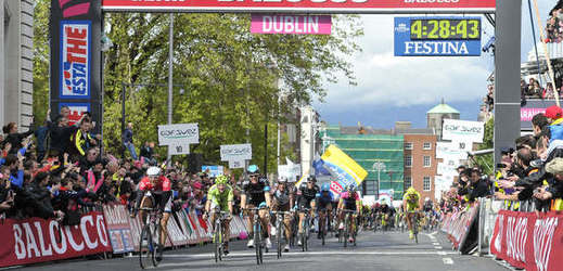 Momentka ze slavného cyklistického závodu Giro d'Italia. 