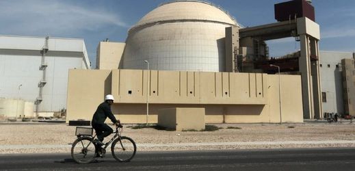 Jaderná elektrárna v íránském městě Búšehr.