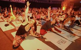 Na Yoga Sensation v Praze přišlo okolo dvou tisíc lidí.