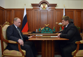 Prezidentští kamarádi - Putin a Kadyrov.