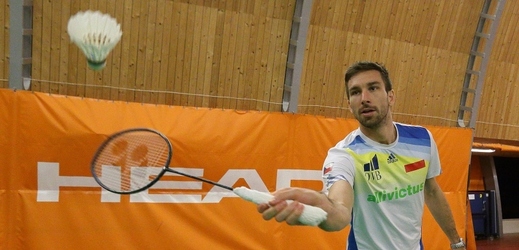 Badmintonista Petr Koukal vyhrál i třetí zápas v základní skupině na Evropských hrách v Baku a do čtvrtečního osmifinále postoupil z prvního místa. 