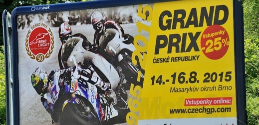 Není třeba měnit billboardy. MotoGP se v Brně pojede.