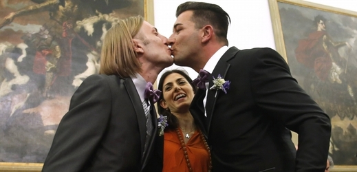 Svatby gayů povolí ve všech státech USA.