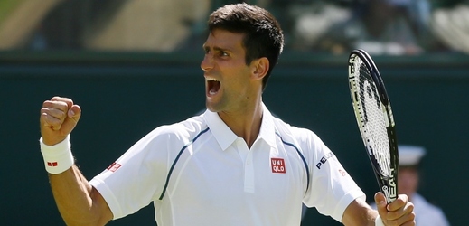 Novak Djokovič zápas 1. kola Wimbledonu zvládl bez problémů. Neztratil ani set