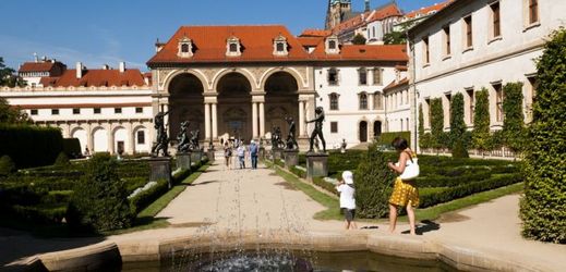 Program proběhne ve Valdštejnské zahradě v Praze.