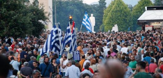 Protestů se zúčastnilo sedmnáct tisíc Řeků.