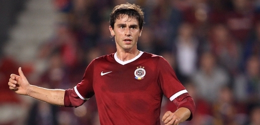 Fotbalový záložník Kamil Vacek zamířil z pražské Sparty na roční hostování s opcí do Piastu Gliwice.