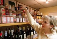Legální alkohol v ruských ochodech se zdražuje (ilustrační foto).