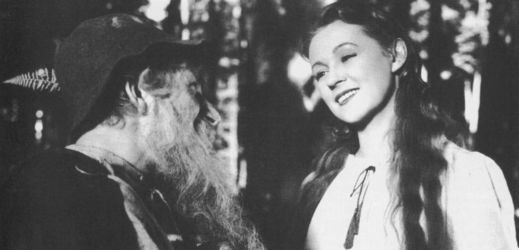 Herci František Kovářík a Nataša Gollová ve filmu "Pohádka máje" z roku 1940.