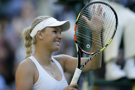 Světová pětka Caroline Wozniacká už na Wimbledonu vyřadila i Češku Denisu Allertovou. Teď na ni čeká Italka Giorgiová.